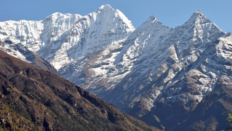 Dead Bodies Appear on Mt Everest; Climate Change Cause Melting Glaciers, Exposing Corpses of Unfortunate Climbers Dead Bodies Appear on Mt Everest; Climate Change Cause Melting Glaciers, Exposing Corpses of Unfortunate Climbers