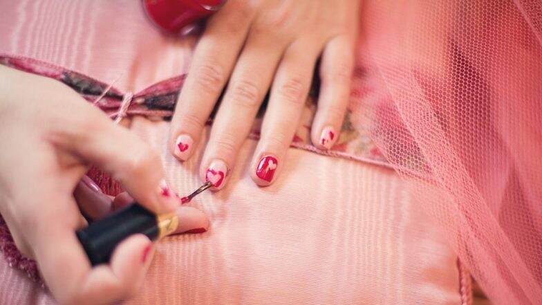 Is She The Right One For You? Man Creates Dating Guide 'Nails At First Sight,' Which Analyses Girls Based on Their Nails! Is She The Right One For You? Man Creates Dating Guide 'Nails At First Sight,' Which Analyses Girls Based on Their Nails!