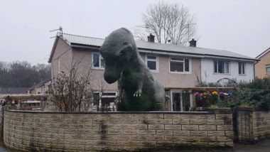Cwmbran Man Installs Life-Size Plastic Dinosaur Outside His Home and It's a Neighbourhood Attraction Now! (Watch Video)