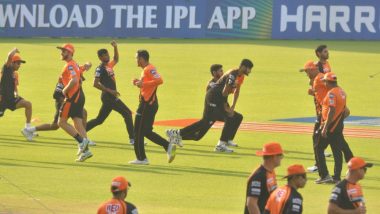 SRH vs RCB, Toss Report and Playing XIs Live Update: Virat Kohli Wins the Toss & Elects to Bowl (Watch Video)