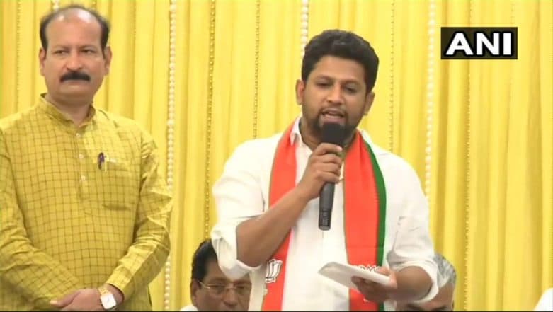 Lok Sabha Elections 2019: Maharashtra Congress Leader's Son Sujay Vikhe Patil Joins BJP Lok Sabha Elections 2019: Maharashtra Congress Leader's Son Sujay Vikhe Patil Joins BJP