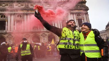Yellow Vest Protesters Loot & Vandalise Fouquet's Brasserie, Handbag Store Longchamp Among Several Luxury Outlets at Champs-Elysees Avenue