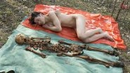 Chinese Artist Slammed for Clicking Nudes with Dad&rsquo;s Skeleton! Says &lsquo;It&rsquo;s the Closest I&rsquo;ve Felt with Him&rsquo; (View Pic)