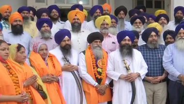 Baisakhi Celebrations 2019: 839 Sikh Pilgrims From Amritsar Leave For Panja Sahib Gurdwara in Pakistan