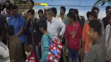 Pakistan Releases Hundred Indian Fishermen; Reach Gujarat