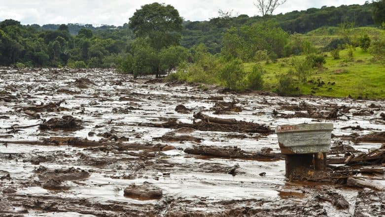 Colombia: Mudslide Buries Homes, Kills 14, While Residents Were Asleep Colombia: Mudslide Buries Homes, Kills 14, While Residents Were Asleep