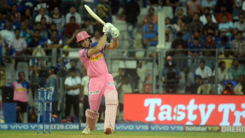 IPL 2020: Rajasthan Royals troll RCB for using their old logo