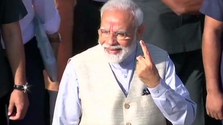 Lok Sabha Elections 2019 Phase 3 Polling: PM Narendra Modi Casts His Vote in Ahmedabad
