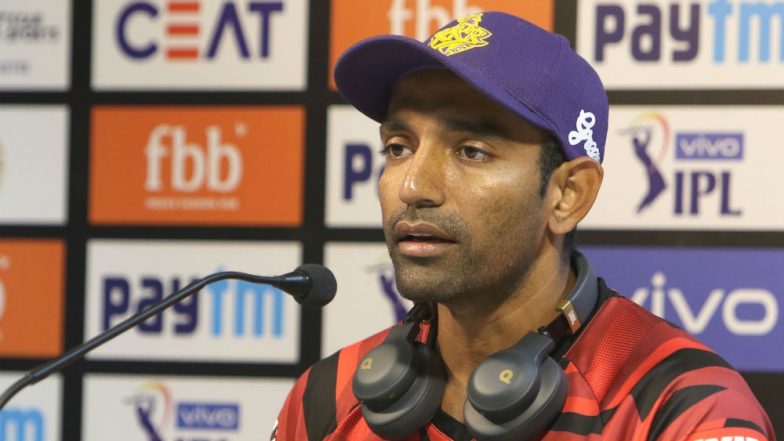 Robbin Uthappa Wears Face Mask During RR vs KKR IPL 2019 Match Following Dust Storm in Jaipur
