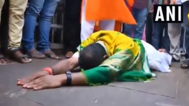 Sambit Patra, BJP Candidate From Puri Lok Sabha Seat, Performs 'Sashtang Pranam' at Jagannath Temple, Watch Video