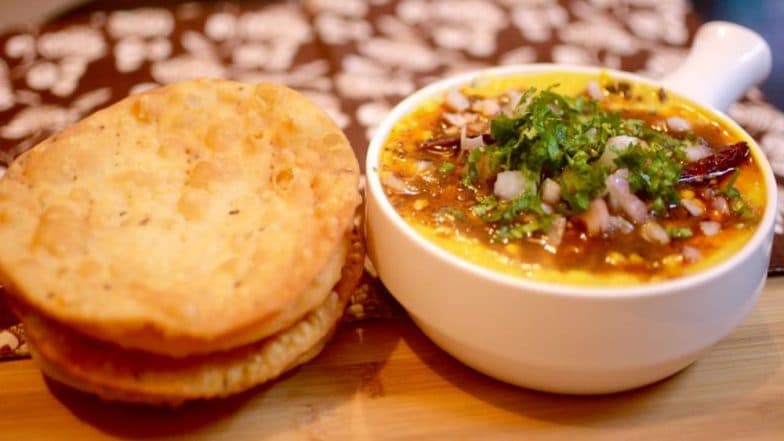 Cheti Chand 2019 Recipes: From Sindhi Tahiri to Singhar Ji Mithai, Try Out these Traditional Sindhi Delicacies to Celebrate the New Year Cheti Chand 2019 Recipes: From Sindhi Tahiri to Singhar Ji Mithai, Try Out these Traditional Sindhi Delicacies to Celebrate the New Year