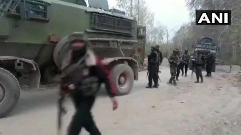 Jammu And Kashmir: Indian Army Guns Down Two Terrorists in Imam Sahib Area of Shopian District