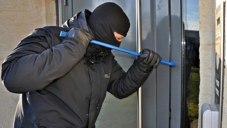 UK Burglar Sentenced 16-Month Jail for Stealing Handcuffs, Car Keys From Police Station; Judge Calls Case ‘Unusual’