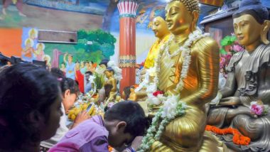 Buddha Purnima 2019 Wishes & Pics: Devotees Offer Prayers at Buddha Temples Across India, PM Narendra Modi, President Kovind Extend Greetings