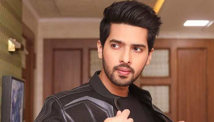 Armaan Malik Imposter Gets Arrested For Blackmailing Women Using Their Nudes;  Singer Requests Fans To Be Careful | ðŸŽ¥ LatestLY