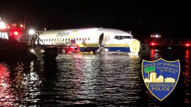 Boeing 737 Crashing Into St Johns River With 136 Passengers on Board Reminiscent of 2009 Hudson River Incident