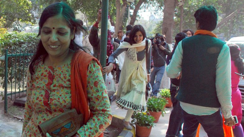 Lok Sabha Elections 2019: Delhi Court Order Over CM Arvind Kejriwal's Wife's Double Poll IDs