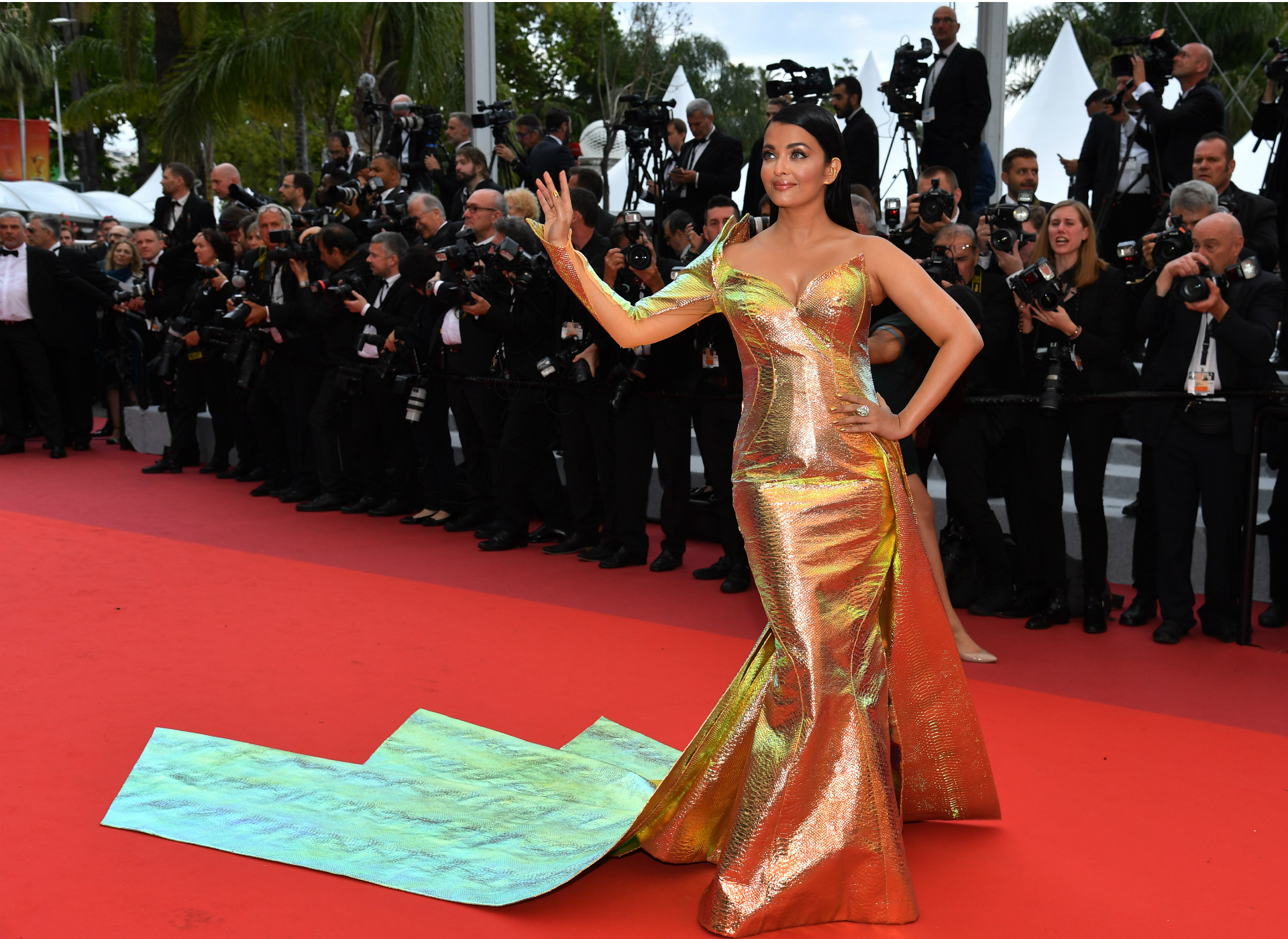 Aishwarya Rai Bachchan on the Cannes 2023 red carpet : r/BollywoodFashion