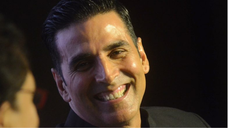 Akshay Kumar 'Hangs' To Make Quick 100 Pounds But Did He Manage To Win? (Watch Video)