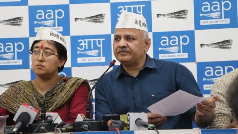 Arvind Kejriwal sends legal notice to Gautam Gambhir over his tweets