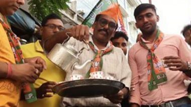 West Bengal's 'Chaiwala' Celebrates Narendra Modi's Swearing-In With 'Free Tea' to Customers