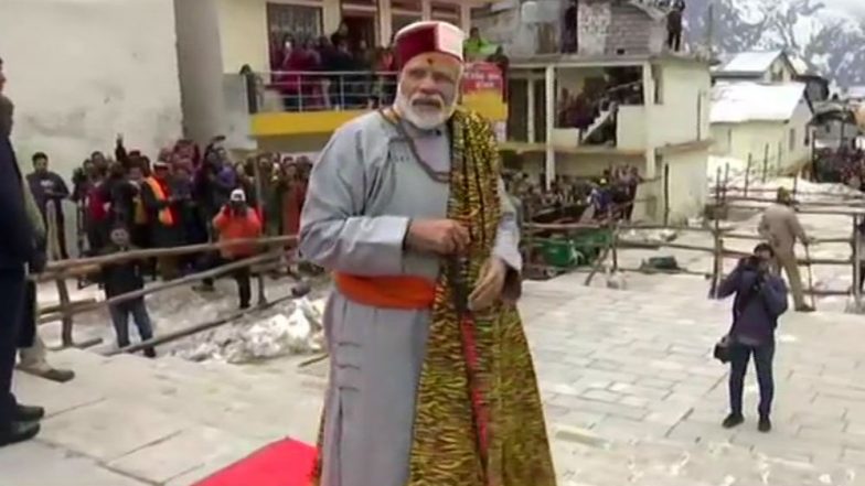 PM Narendra Modi Offers Prayers at Kedarnath Shrine in Uttarakhand, To Visit Badrinath on Sunday