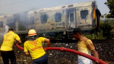 New Delhi-Bhubaneswar Rajdhani Express Fire: Blaze Erupts in Generator Car of Train in Odisha's Balasore, No Casualties Reported