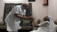 PM Narendra Modi Takes Blessing From His Mother Heeraben After BJP's Thumping Victory in Lok Sabha Elections 2019