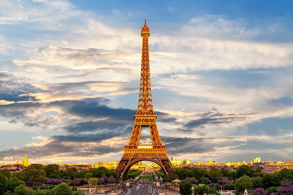 Eiffel Tower looks spectacular. Eiffel Tower looks spectacular.