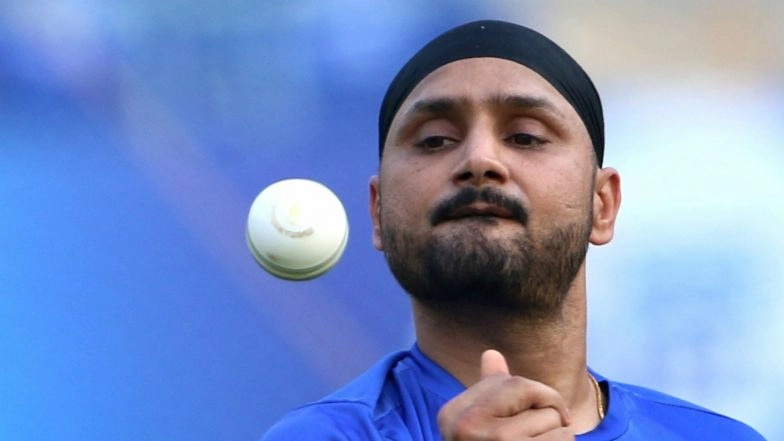 Harbhajan Singh Comes Up With a Solution for Saliva Ban