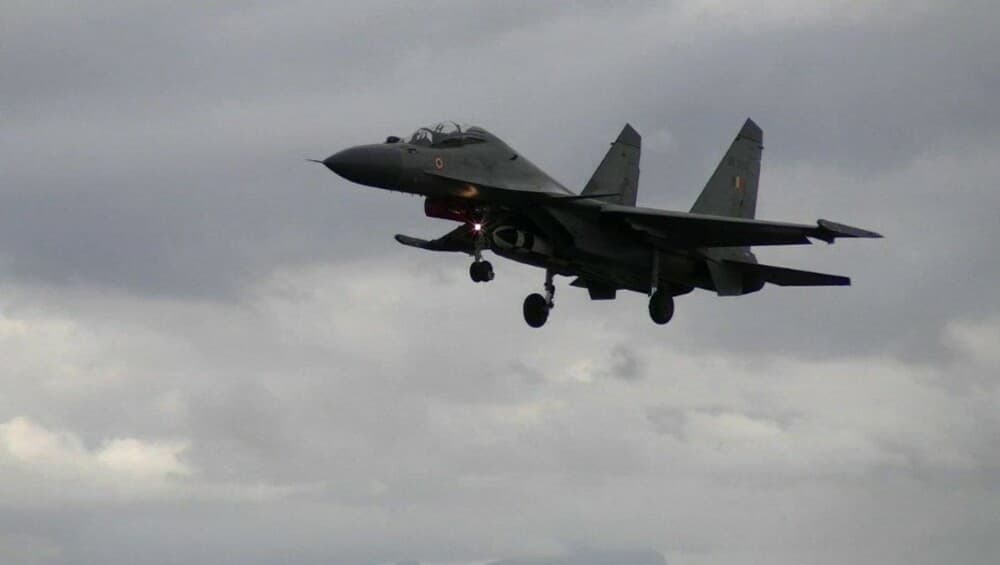 Coronavirus Outbreak in China: IAF C-17 Aircraft to Evacuate More Indians From COVID-19-Hit Wuhan, Carry Medical Supplies Coronavirus Outbreak in China: IAF C-17 Aircraft to Evacuate More Indians From COVID-19-Hit Wuhan, Carry Medical Supplies