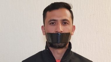 Junaid Khan 'Protests' After Being Removed From Pakistan Squad for Cricket World Cup 2019, Puts Tape on His Mouth