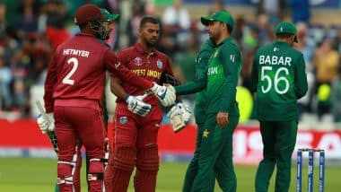 'Pakistan Presented Us With a T20 Match' Fans Ridicule PAK Cricket Team for Poor Show With the Bat Against West Indies in CWC 2019 Match 2