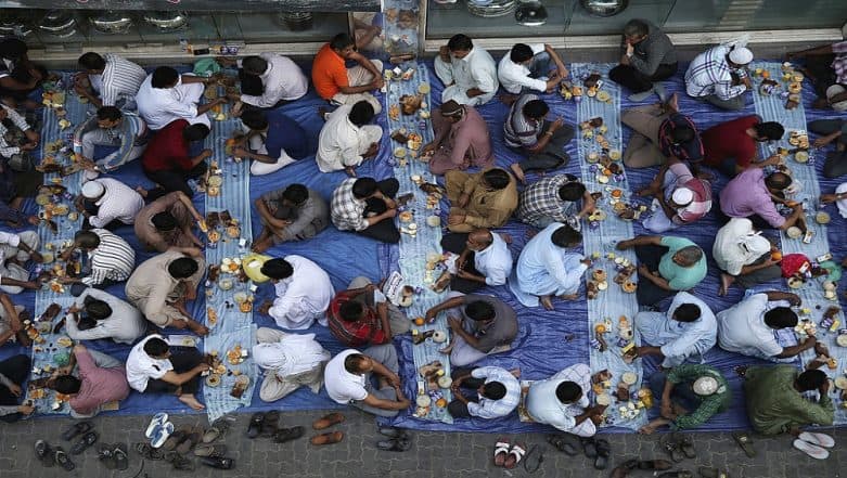 Ramzan Iftar And Sehri Time Table 2019 For Bengaluru: Download PDF Schedule of Ramadan Month With Dawn and Dusk Timings for Roza Fasting Ramzan Iftar And Sehri Time Table 2019 For Bengaluru: Download PDF Schedule of Ramadan Month With Dawn and Dusk Timings for Roza Fasting