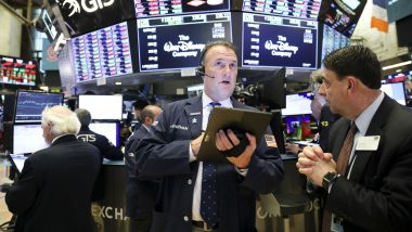 US Stocks Close Lower as Trade Tensions Simmer