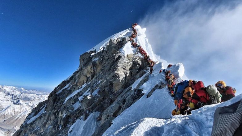 Traffic Jam on Mt Everest Caused by 200 Climbers; 16 Including 8 Indians Die Due to Overcrowding And Exhaustion