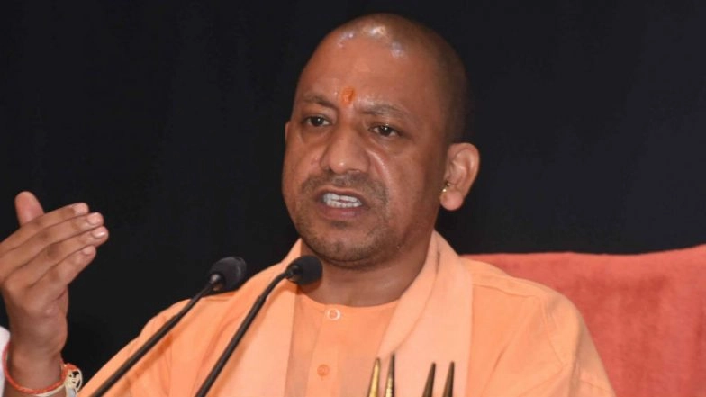 CM Yogi Adityanath Directs Officials to Provide 'All the Necessary Help' After Car Carrying Sadhus Overturns in UP's Kannauj