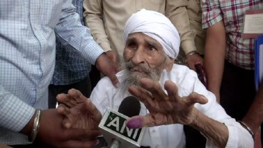 Lok Sabha Elections 2019 Phase 6 Polling: 111-Year-Old Bachan Singh, Oldest Voter of Delhi, Casts His Vote in Sant Garh