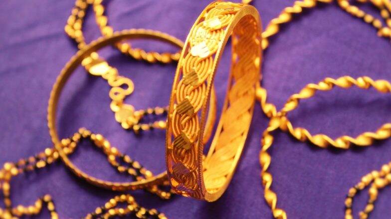 Gold Prices Today: Gold Rate Increases Marginally, Soaring Price Deters Buyers This Festive Season Gold Prices Today: Gold Rate Increases Marginally, Soaring Price Deters Buyers This Festive Season