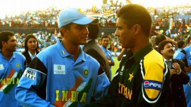 India vs Pakistan, ICC Cricket World Cup 2003: When Waqar Younis Got Booed by Indian Fans in Centurion (Watch Video)