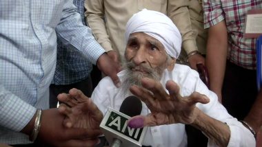 Lok Sabha Election 2019: Delhi’s Oldest Voter, 111-Year-Old Bachan Singh Casts His Vote (View Pic)