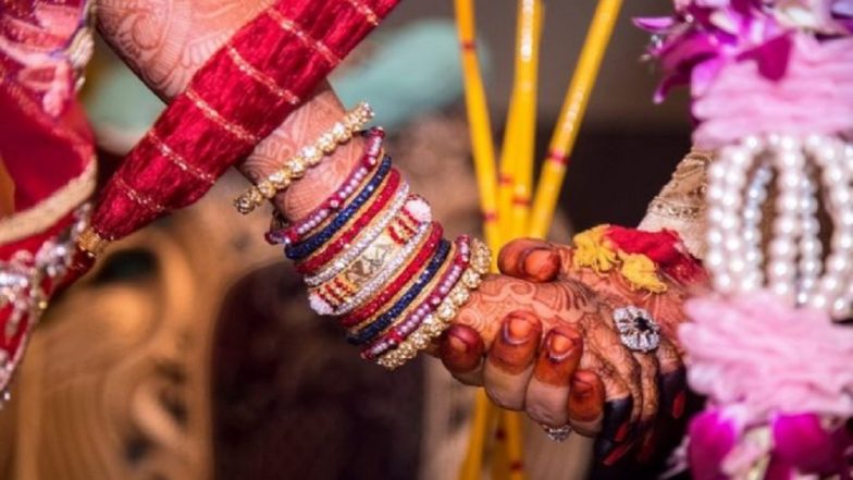 Bihar: Man Caught And Thrashed by First Wife Moments Before His Fourth Marriage in Araria