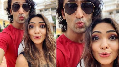 Kasautii Zindagii Kay 2 Star Pooja Banerjee Pays a Surprise Visit to BFF Shaheer Sheikh and Their Cute Selfie With a Pout is Too Adorable to Miss!