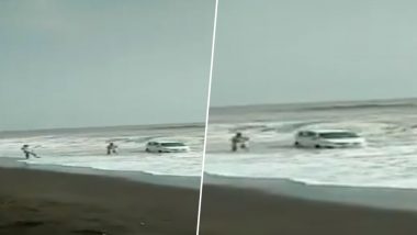 Car Lashed by Waves After Getting Stuck in Sand at Palghar Beach, Narrow Escape for Driver; Watch Video