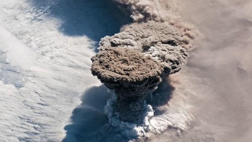 Raikoke Volcano's Eruption Captured From Space! Stunning Photos Shows ...