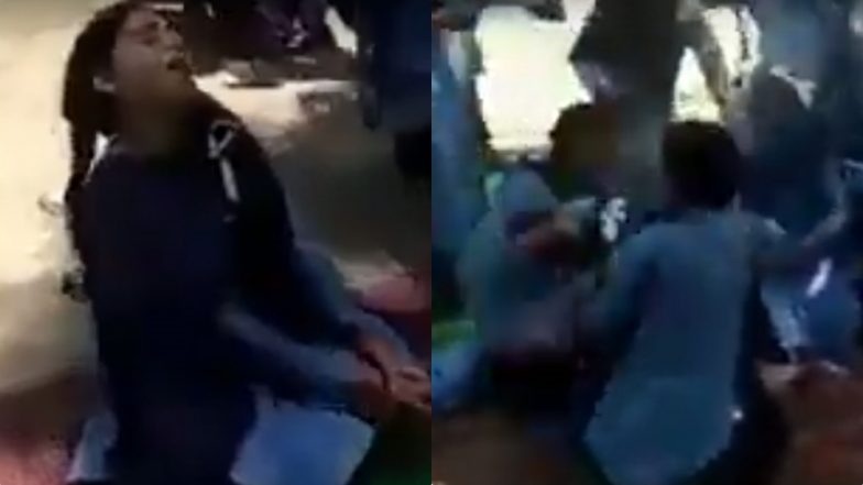 Jammu and Kashmir's Shocking Video: Three Dozen School Students Crying Inconsolably Without Reason Foxes Authorities in Kathua