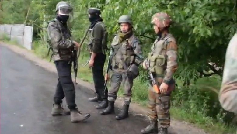 J&K: Encounter Underway Between Terrorists And Security Forces in Mangam Area of Kulgam District
