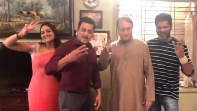 Salman Khan Reveals Pramod Khanna Will Step into Late Actor Vinod Khanna's Shoes as Prajapati Pandey in Dabangg 3