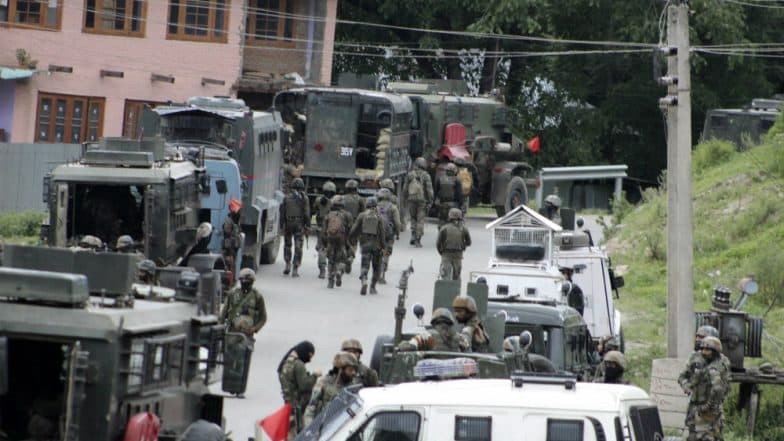 Kashmir: Pakistan-Trained Al-Badr Terrorists May Infiltrate Into Valley, Says Report; High Alert Sounded Kashmir: Pakistan-Trained Al-Badr Terrorists May Infiltrate Into Valley, Says Report; High Alert Sounded