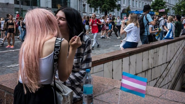Ukraine: Over 8,000 People Participate in Annual Gay Pride Parade in Kiev Amid Tight Security Ukraine: Over 8,000 People Participate in Annual Gay Pride Parade in Kiev Amid Tight Security